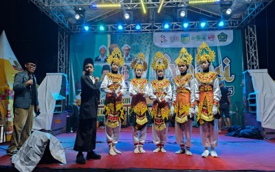 Pentas Seni Pelajar dan Santri Meriahkan Peringatan Hari Santri 2025 di Kabupaten Kediri